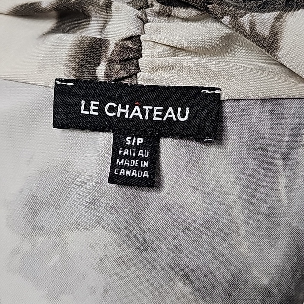 LE chateau small floral design short sleeve shirt - Picture 6 of 7